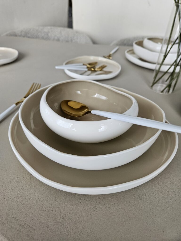 Collection "Sable d'élégance" - Service de table en porcelaine 25 pièces - 6 personnes