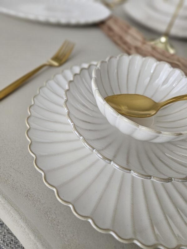 service-de-table-coquillage-lotus Collection "Eclosion Nacrée"