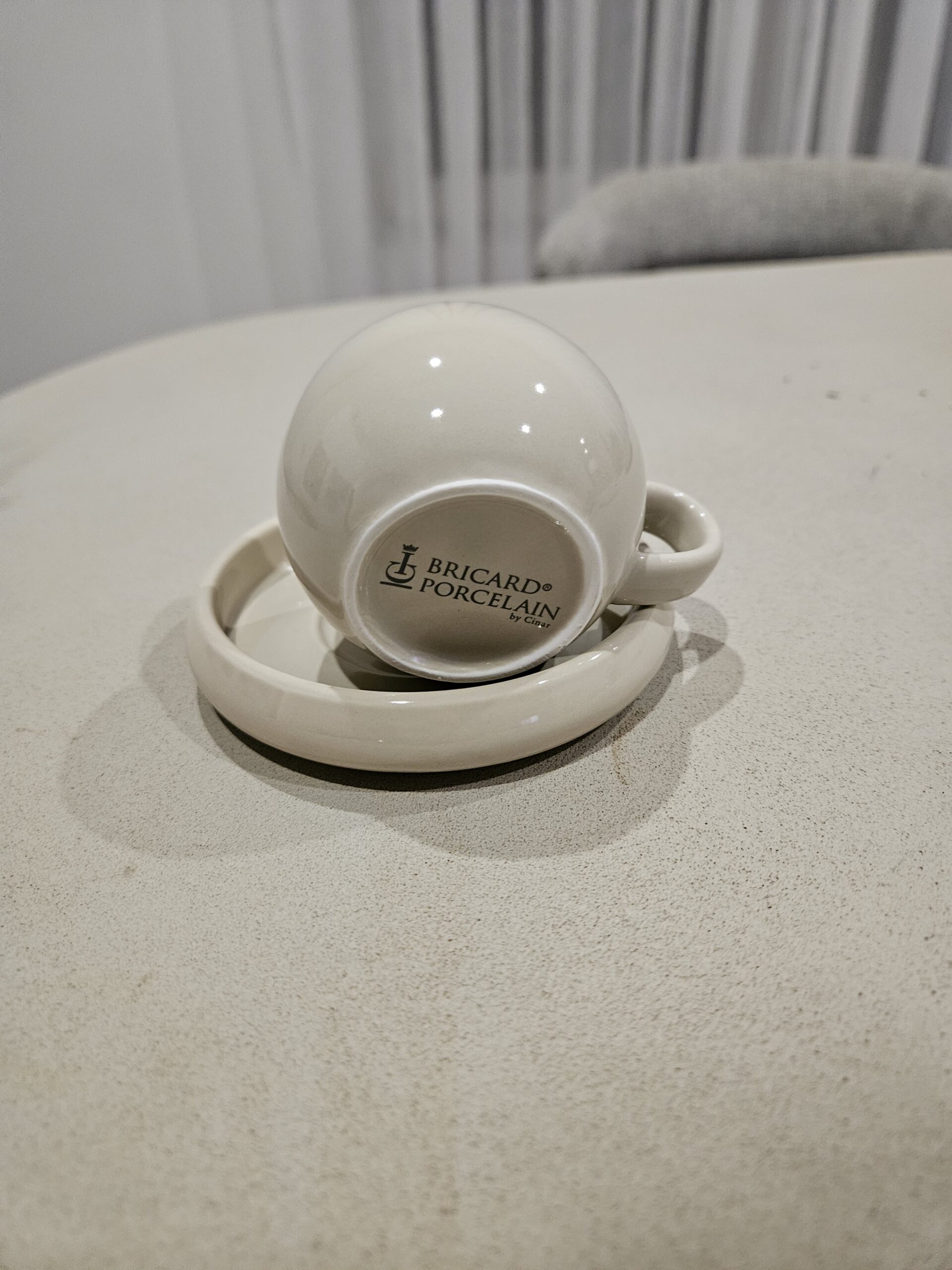 tasse porcelaine beige haut de gamme